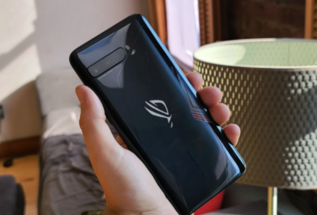 Asus ROG Phone 4 bi mogao da dobije brže punjenje u odnosu na ROG 3!