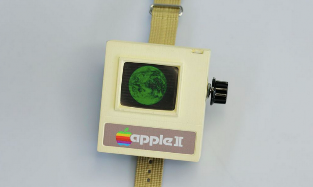 Da li ste spazili Apple II sat? Evo kako izgleda! (VIDEO)