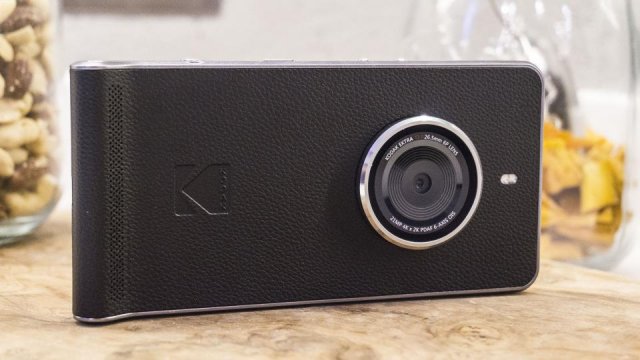 Kodak je izbacio nov, izuzetno čudan ali fotografski sposoban telefon: Ektra!