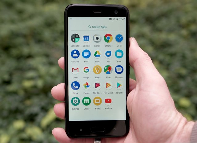 Preuzmite Android One temu koja ima potpuno funkcionalan Google Feed!